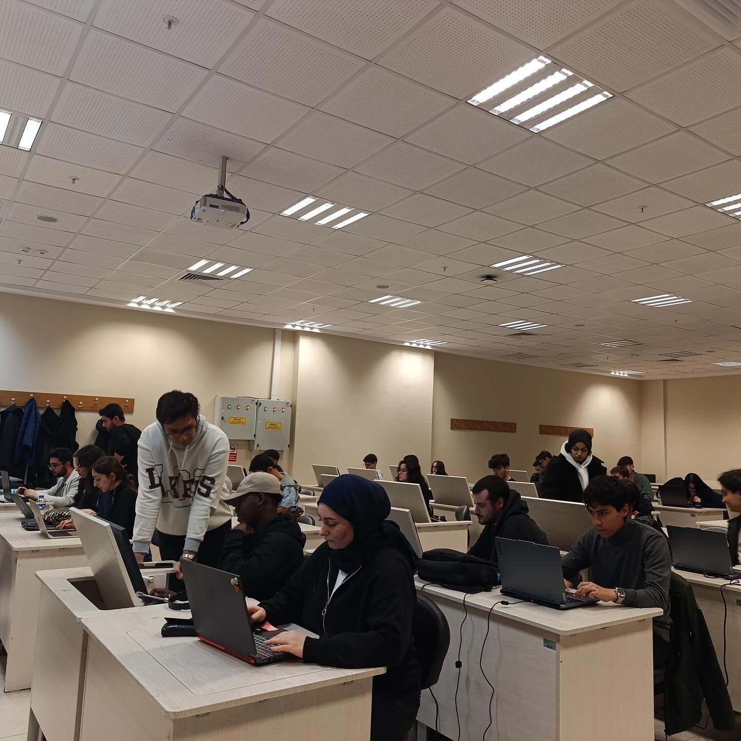 Akran öğrenimiyle Java derslerimiz hız kesmeden devam ediyor.🖥️ - görsel 4