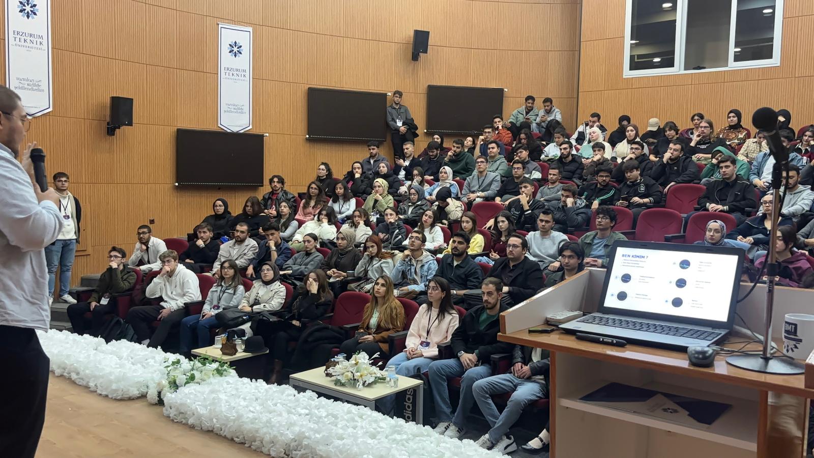 Yazılım Adam Seminer
